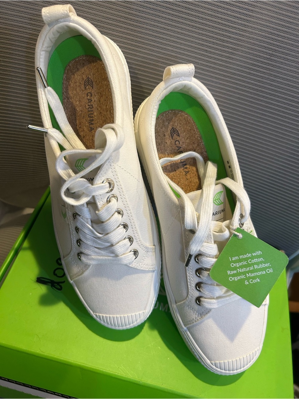 NIB CARIUMA Women's Canvas Lace-Up Sneaker - Eco-Friendly Comfort size W10